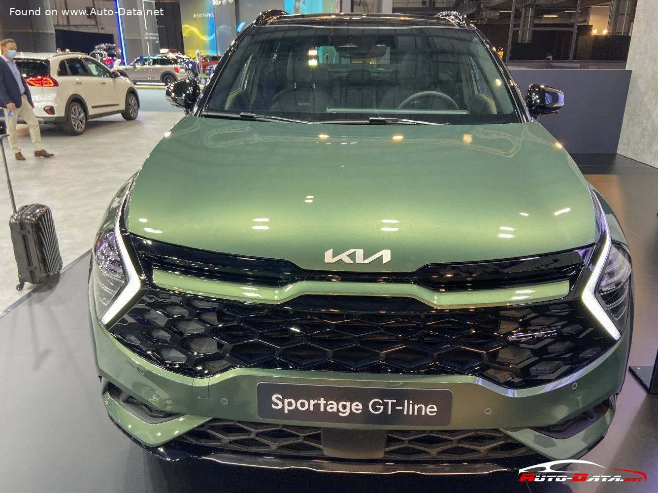 Kia Sportage 1.6 CRDi (116 Hp)2022 - 2024 thumbnail 6