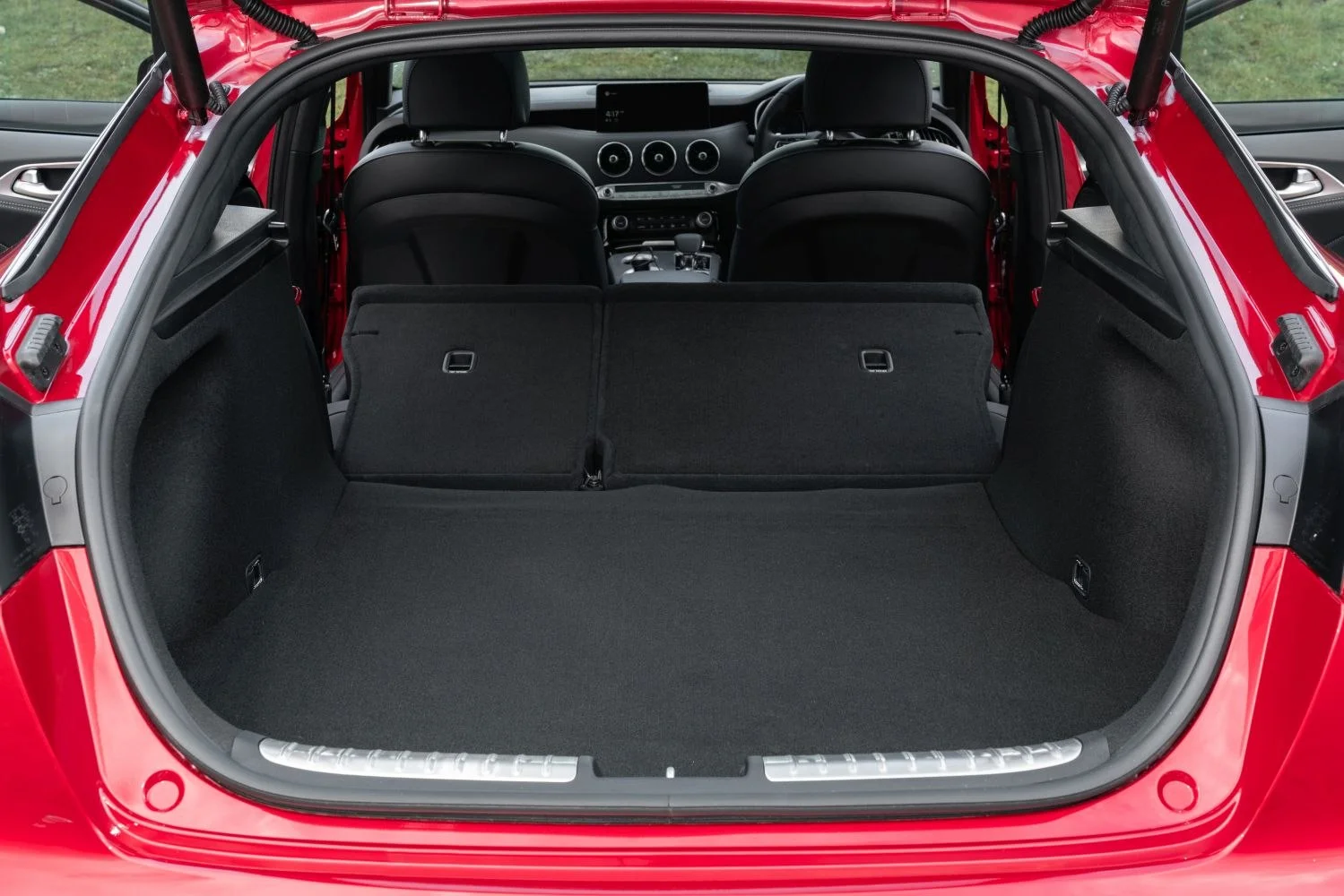 Kia Stinger 2.5 T-GDi (304 Hp) Automatic2020 - thumbnail 17
