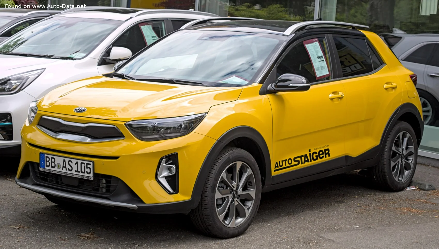 Kia Stonic 1.0 T-GDI (100 Hp)2024 - thumbnail 4