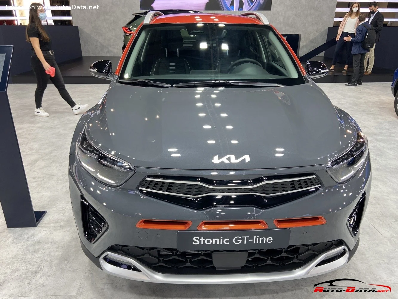 Kia Stonic 1.0 T-GDI (100 Hp)2024 - thumbnail 6