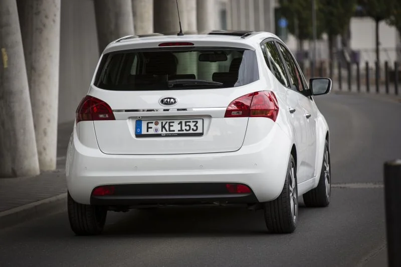 Kia Venga 1.4 (90 Hp)2014 - thumbnail 2