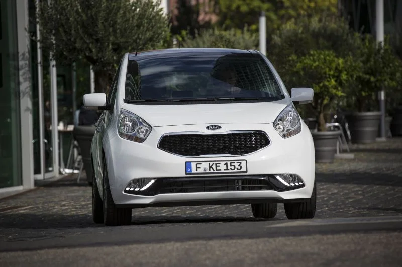 Kia Venga 1.4 (90 Hp)2014 - thumbnail 17