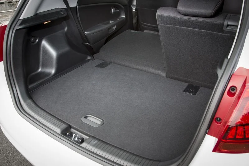 Kia Venga 1.4 (90 Hp)2014 - thumbnail 6