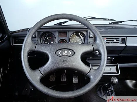 Lada 2104 1.5 (71 Hp)1984 - 2012 thumbnail 5