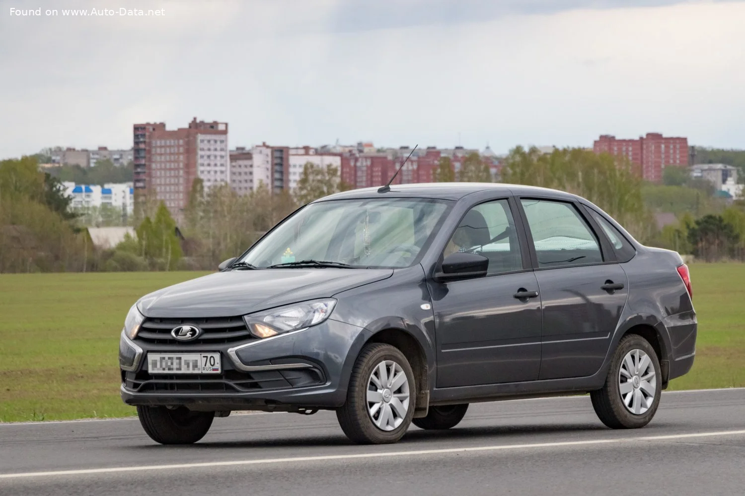 Lada Granta 1.6 16V (106 Hp)2018 - thumbnail 2
