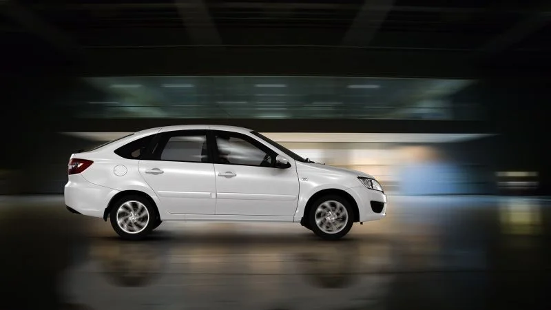 Lada Granta 1.6 (106 Hp)2014 - 2018 thumbnail 3