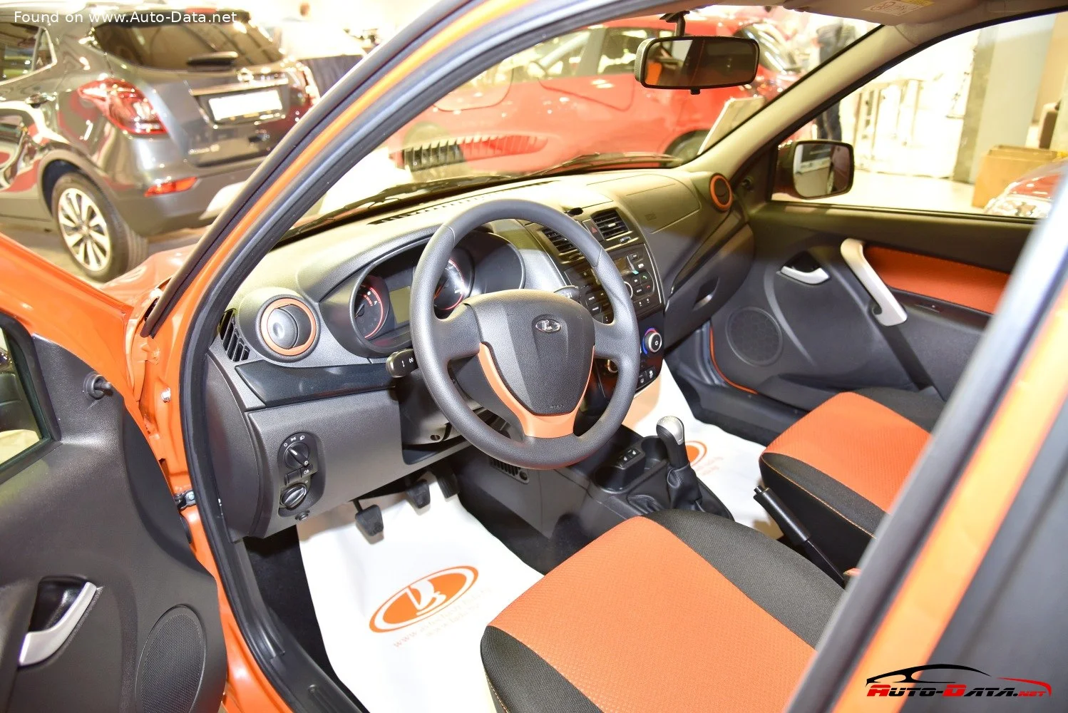 Lada Kalina 1.6 (106 Hp)2014 - 2018 thumbnail 5