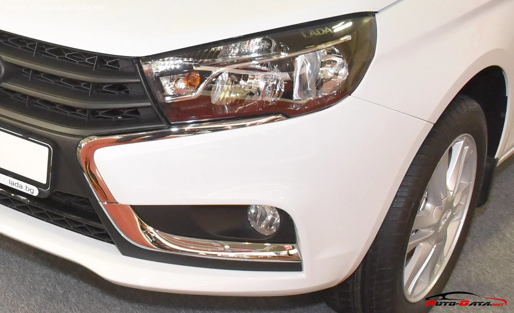 Lada Vesta 1.6 (106 Hp)2015 - thumbnail 3