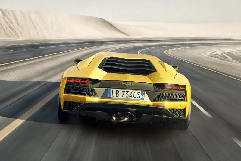 Lamborghini Aventador 6.5 V12 (740 Hp) 4WD ISR2017 - thumbnail 2