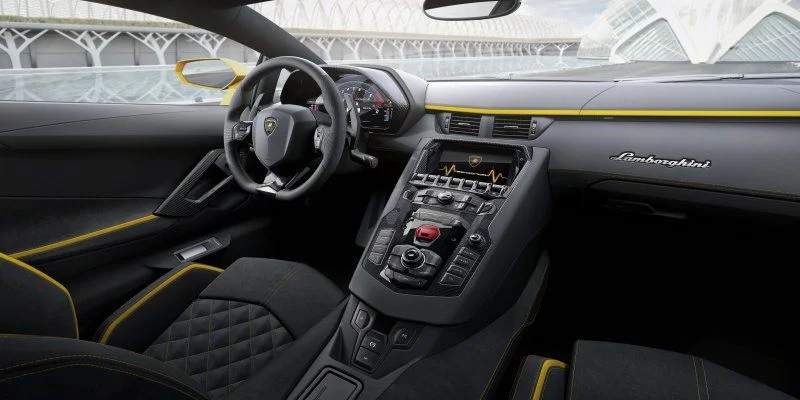 Lamborghini Aventador 6.5 V12 (740 Hp) 4WD ISR2017 - thumbnail 5