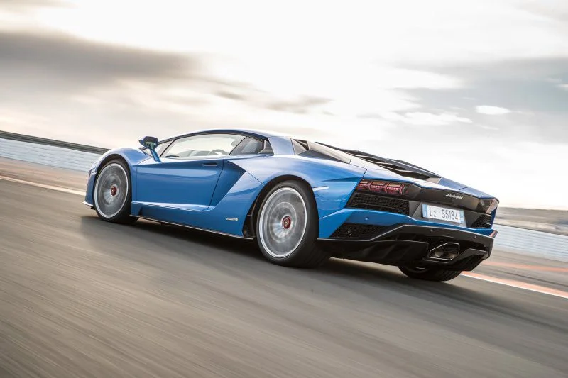Lamborghini Aventador 6.5 V12 (740 Hp) 4WD ISR2017 - thumbnail 10