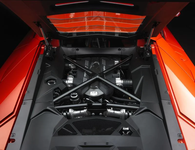 Lamborghini Aventador 6.5 V12 (700 Hp) 4WD2011 - 2017 thumbnail 6