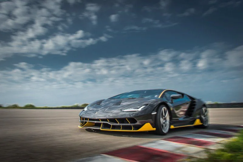 Lamborghini Centenario 6.5 V12 (770 Hp) 4WD ISR2016 - 2018 thumbnail 17
