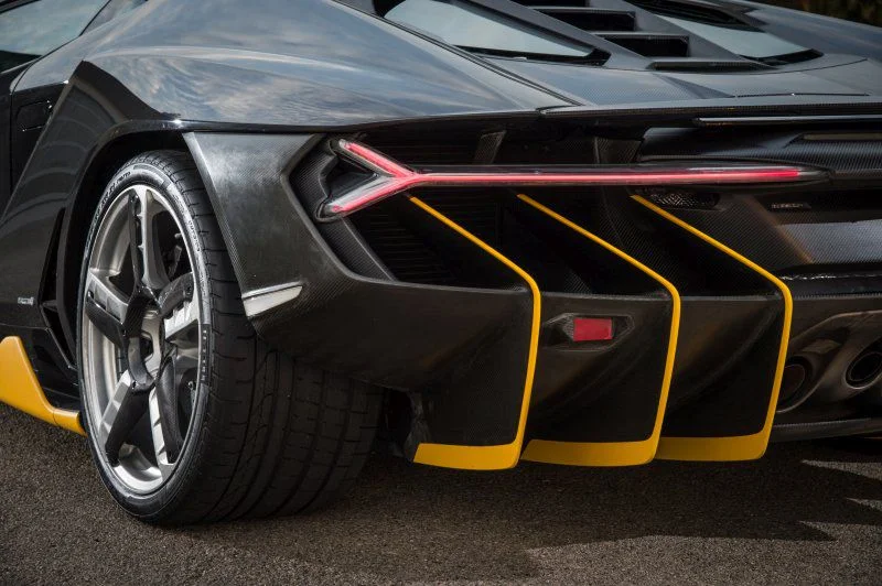 Lamborghini Centenario 6.5 V12 (770 Hp) 4WD ISR2016 - 2018 thumbnail 8