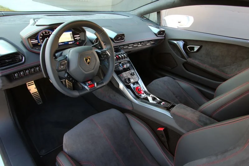 Lamborghini Huracan 5.2 V10 (610 Hp) AWD LDF2014 - 2019 thumbnail 3