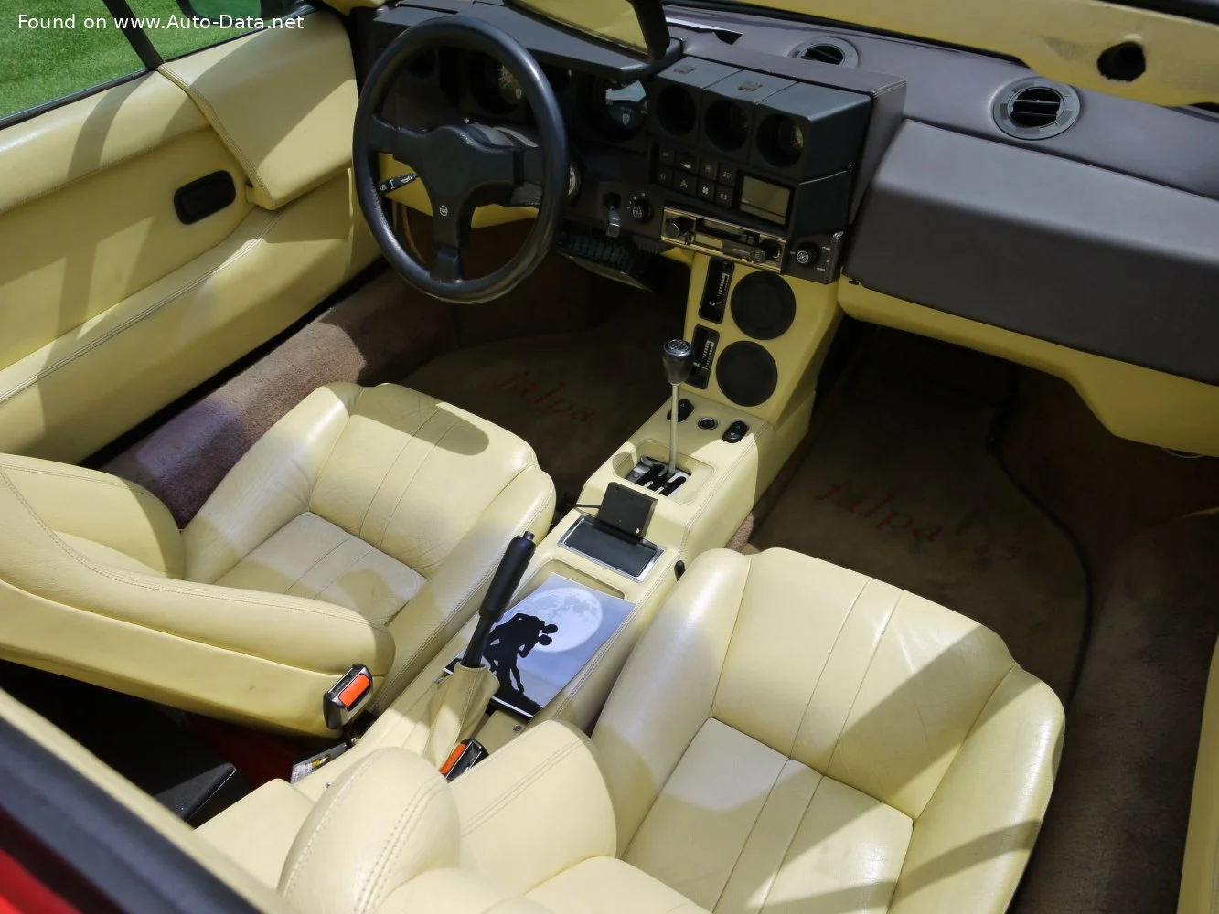 Lamborghini Jalpa P 350 V8 (255 Hp)1982 - 1988 thumbnail 11