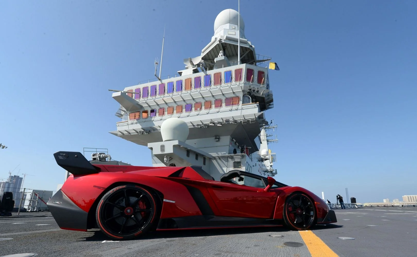 Lamborghini Veneno 6.5 V12 (750 Hp)2013 - 2014 thumbnail 3