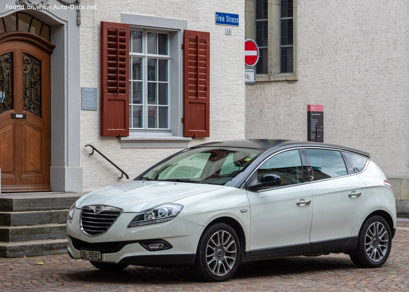 Lancia Delta 1.4 MultiAir 16V (140 Hp)2011 - 2014 - 1