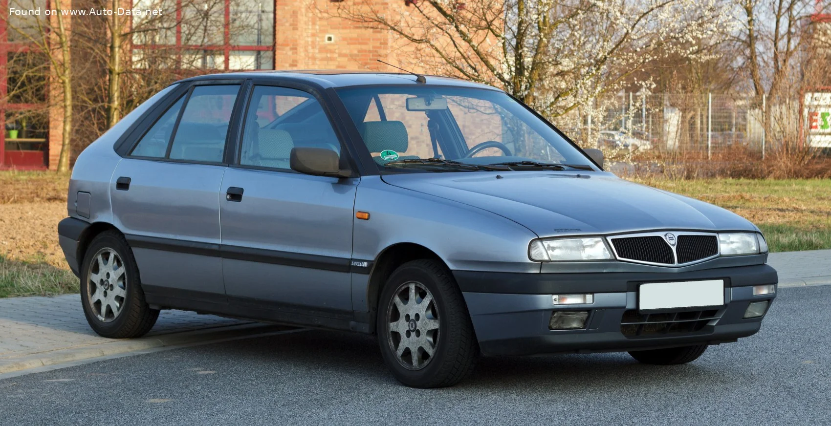 Lancia Delta 1.6 (103 Hp)1996 - 1999 - 1