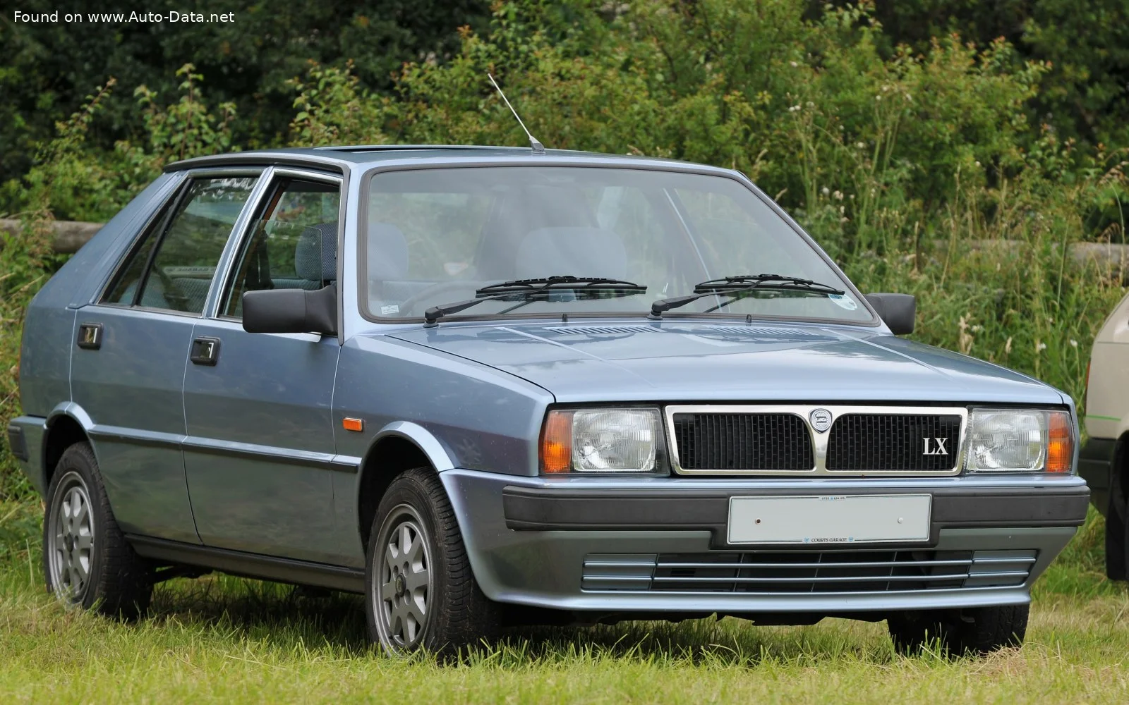 Lancia Delta 1.3 (78 Hp)1986 - 1991 thumbnail 3