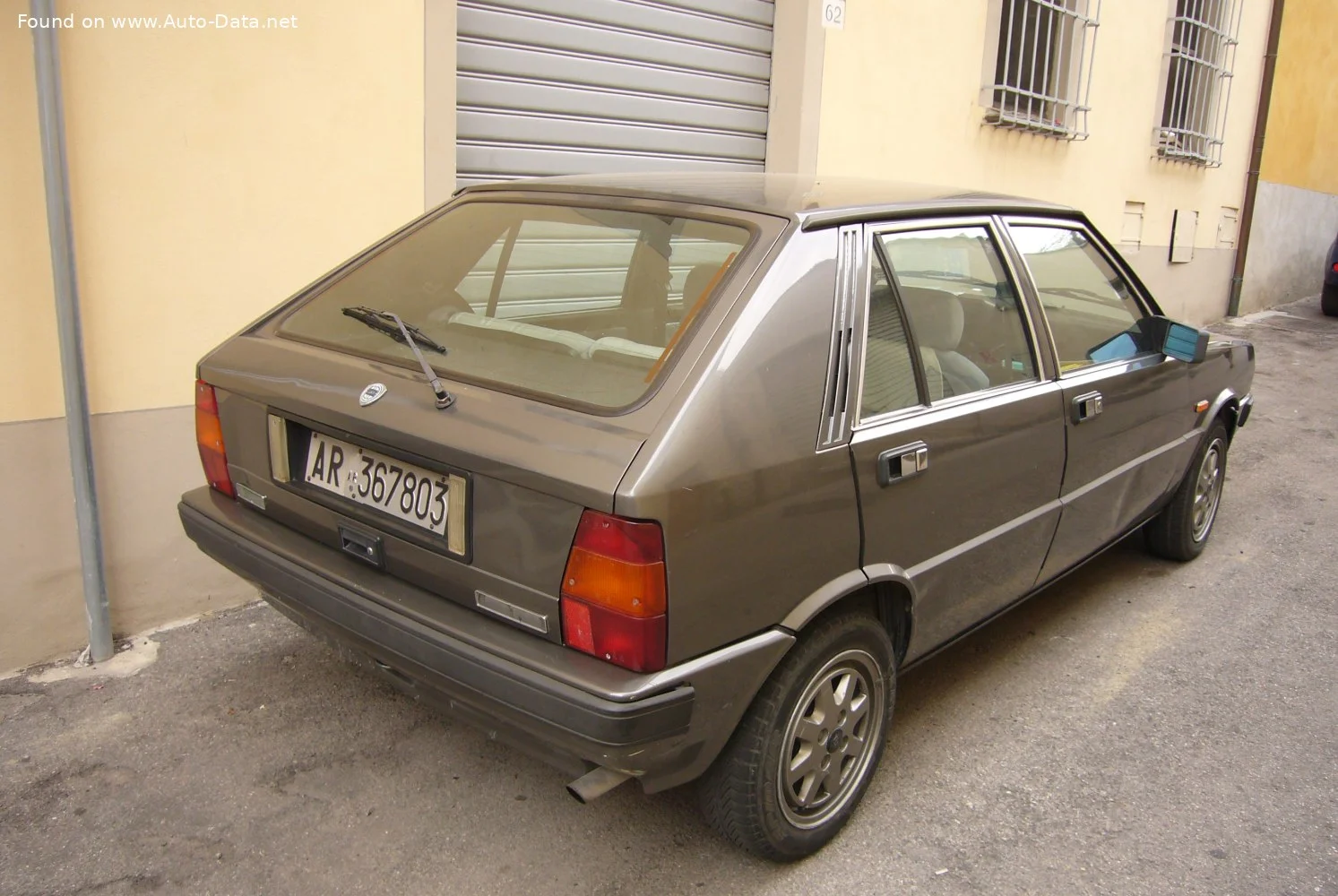Lancia Delta 1.3 (78 Hp)1986 - 1991 thumbnail 5