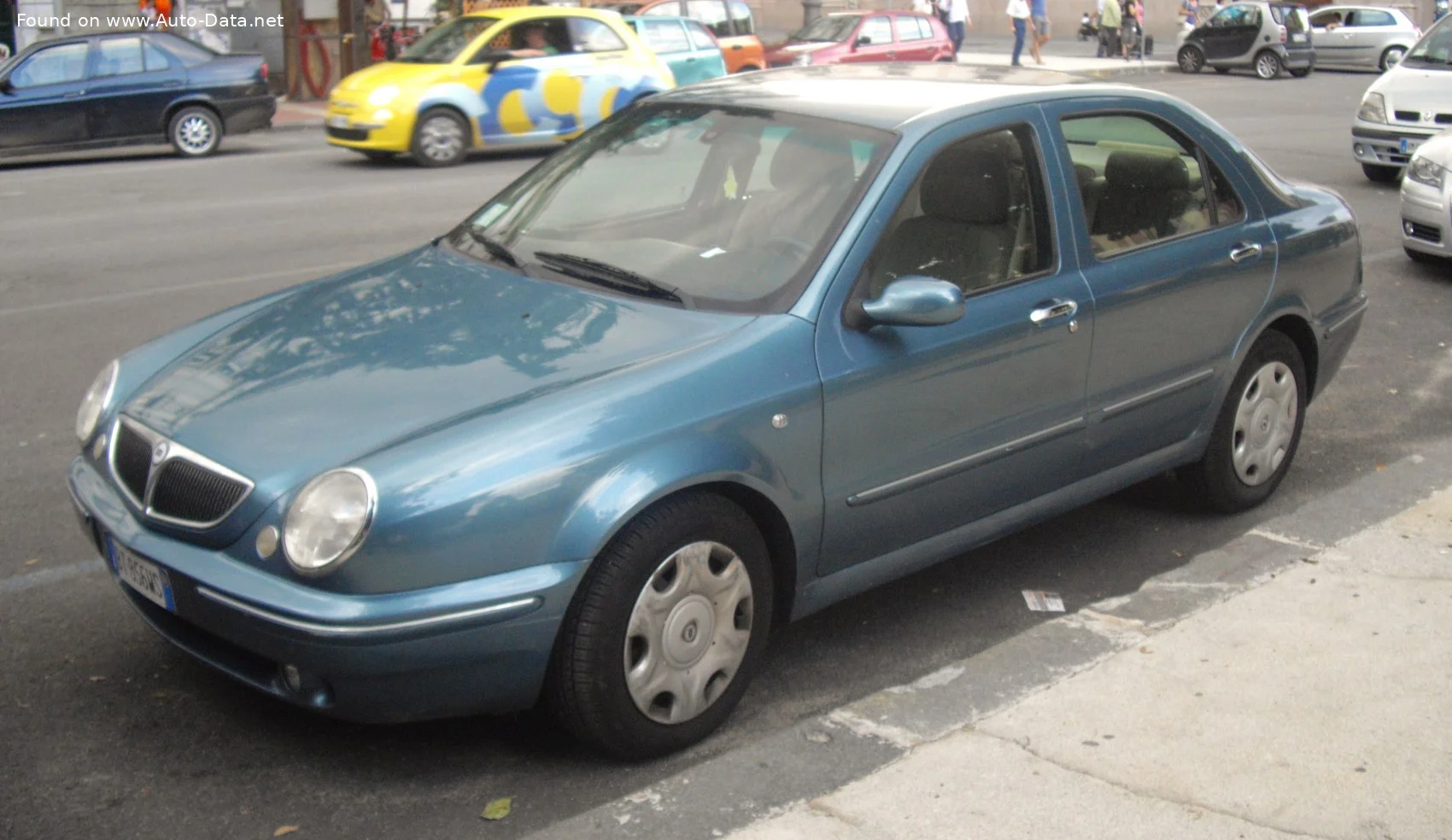 Lancia Lybra 1.6 16V (103 Hp)1999 - 2003 thumbnail 3
