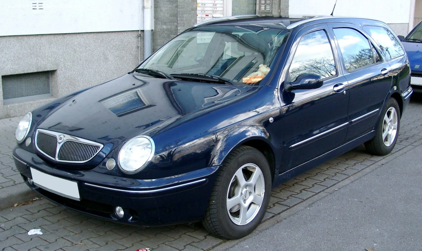 Lancia Lybra 1.6 16V (103 Hp)1999 - 2003 thumbnail 5