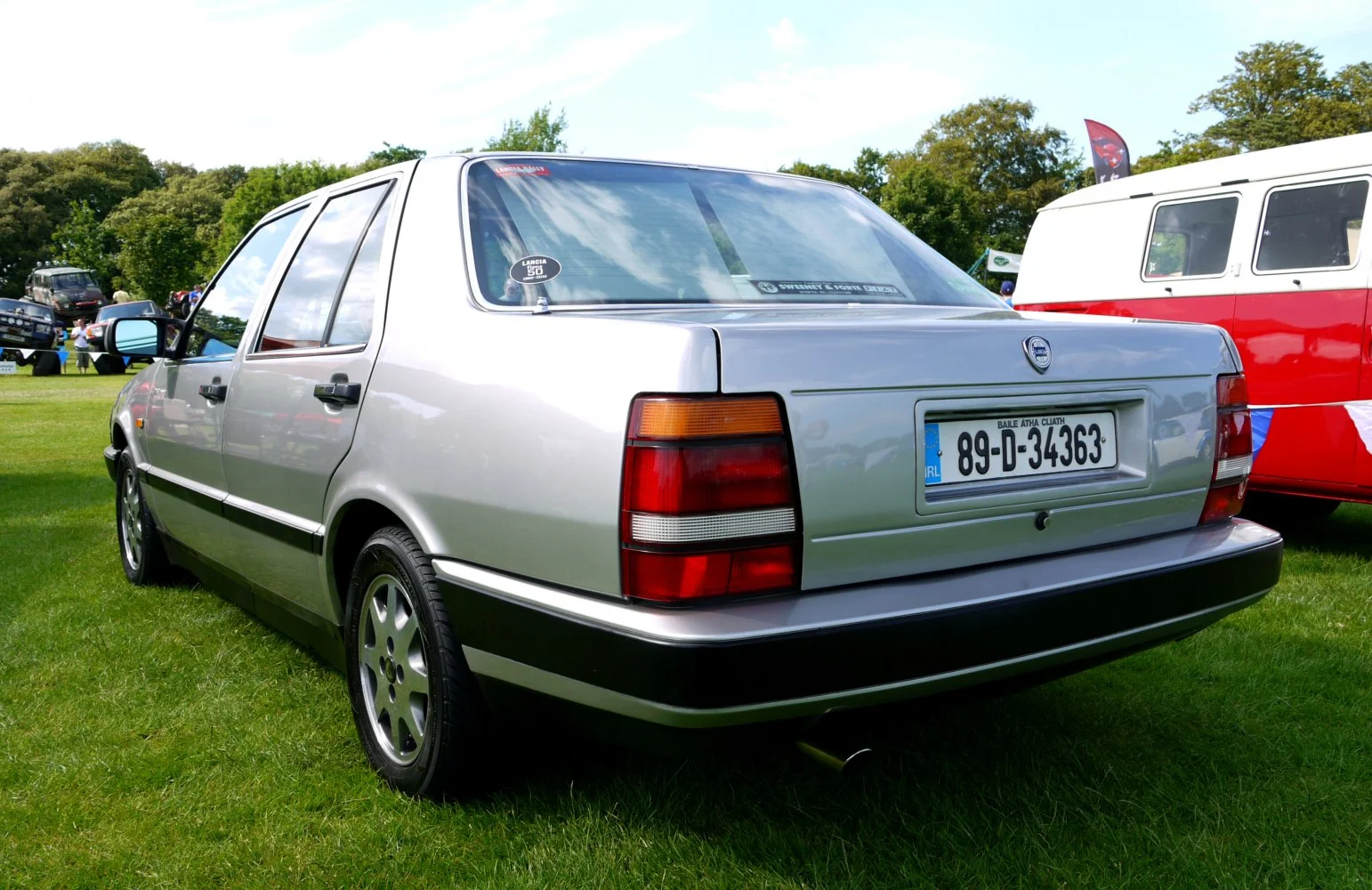 Lancia Thema 2000 16V (152 Hp)1992 - 1993 thumbnail 4