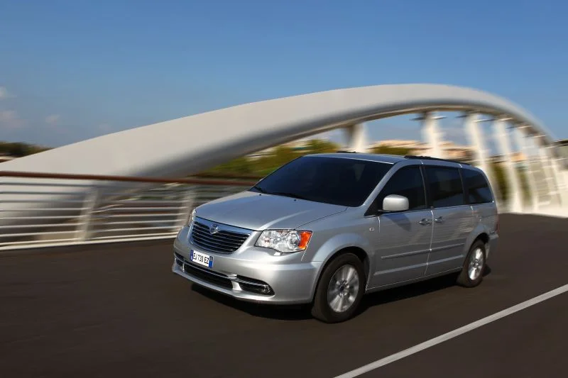 Lancia Voyager 2.8 CRD (177 Hp) Automatic2013 - 2015 - 1