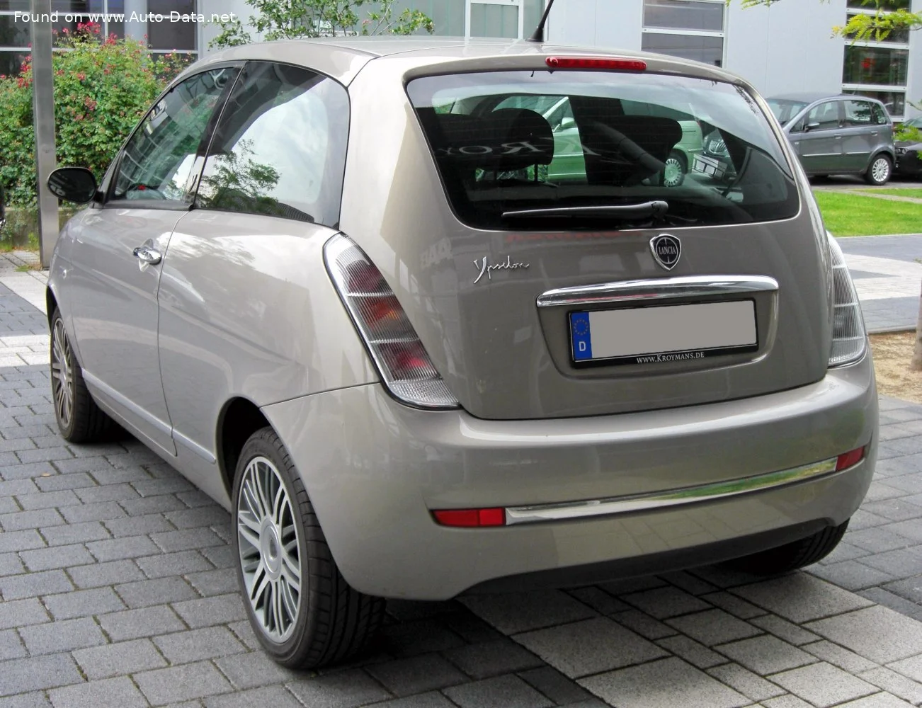 Lancia Ypsilon 1.2 8V (60 Hp)2006 - 2010 thumbnail 2