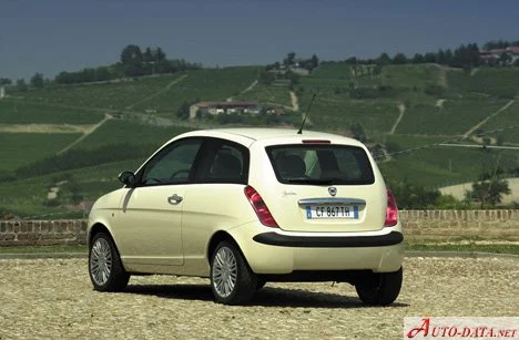 Lancia Ypsilon 1.2 i 16V (80 Hp)2003 - 2006 thumbnail 8