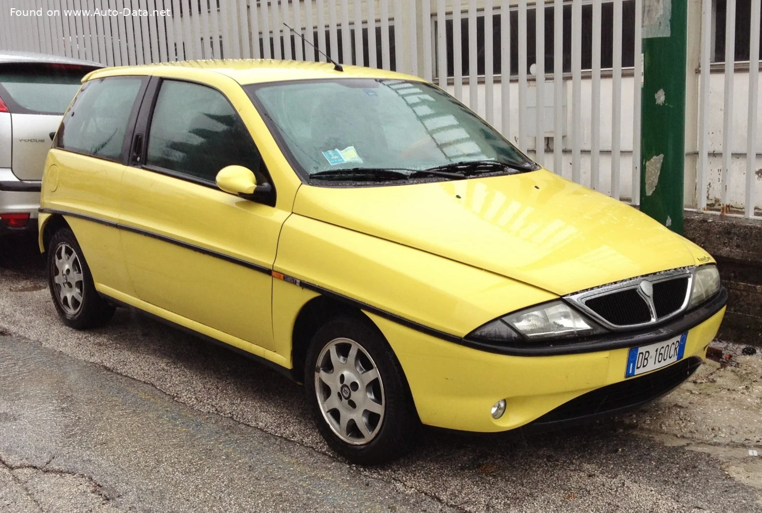 Lancia Ypsilon 1.1 (54 Hp)1997 - 1999 - 1