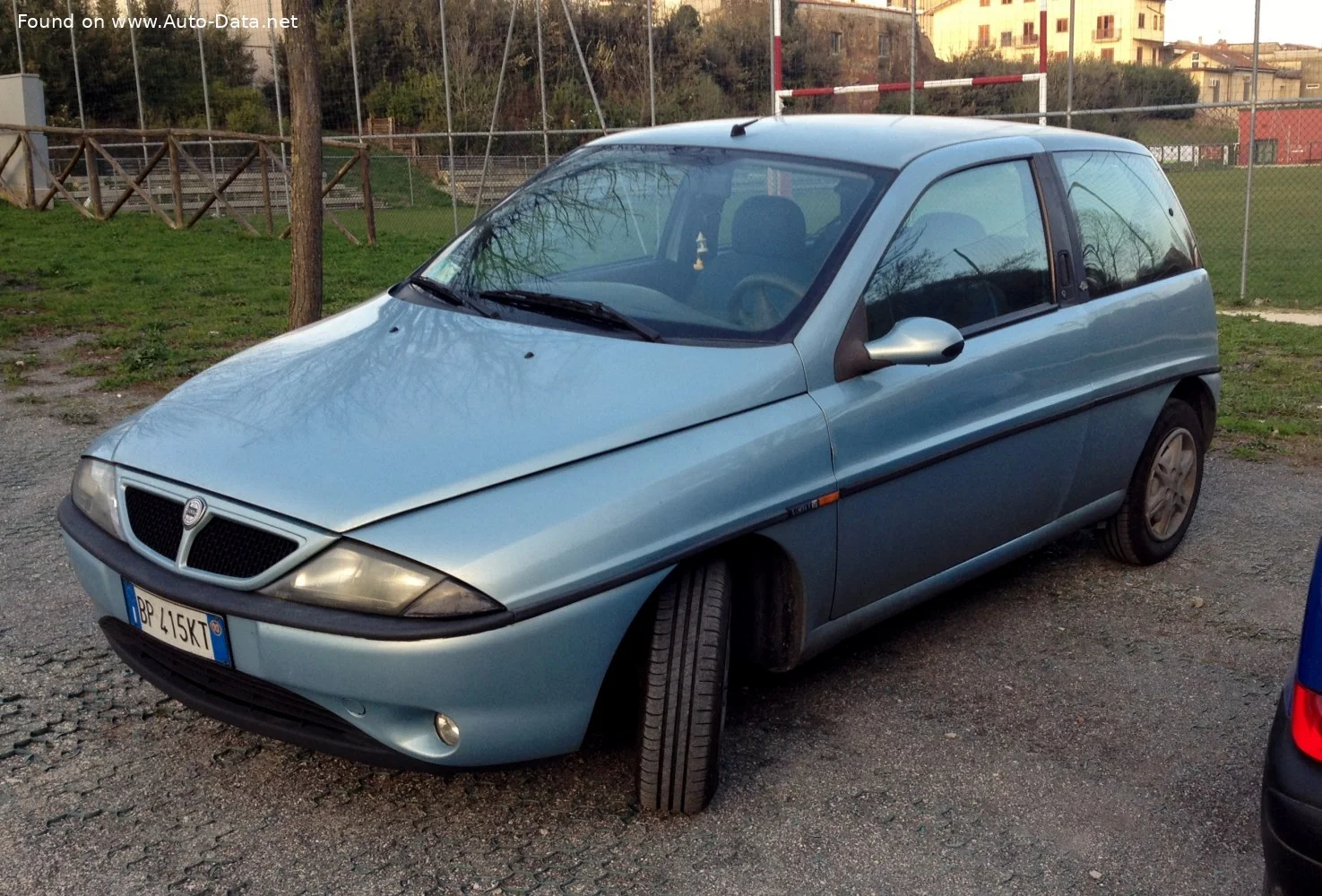 Lancia Ypsilon 1.1 (54 Hp)1997 - 1999 thumbnail 3