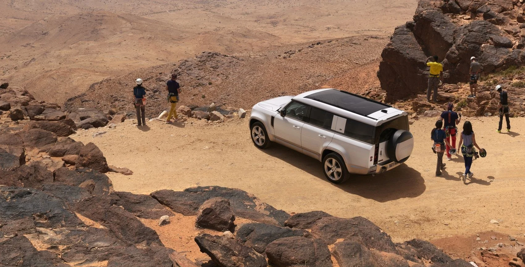 Land Rover Defender 3.0 D250 (249 Hp) AWD Automatic2022 - thumbnail 6