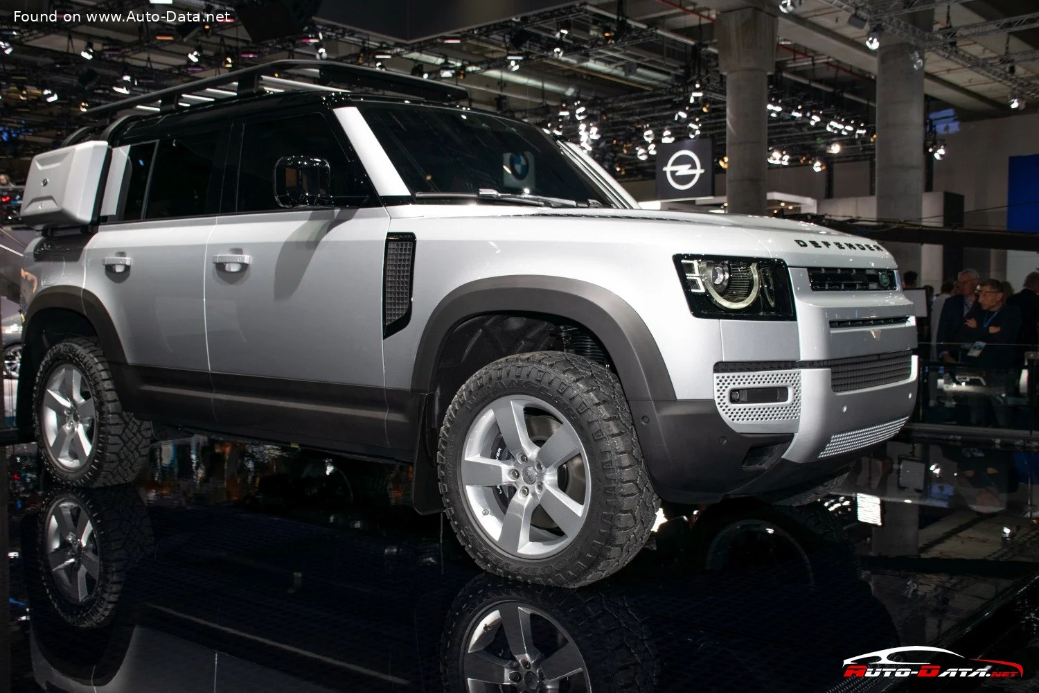 Land Rover Defender 2.0 D200 (200 Hp) AWD Automatic2019 - 2020 thumbnail 12