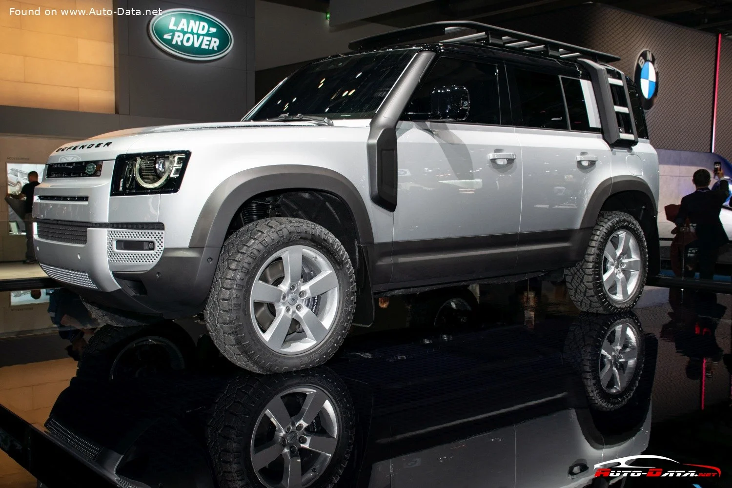 Land Rover Defender 2.0 D200 (200 Hp) AWD Automatic2019 - 2020 thumbnail 14