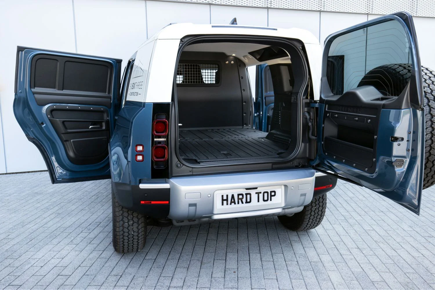 Land Rover Defender 2.0 D200 (200 Hp) AWD Automatic2019 - 2020 thumbnail 5