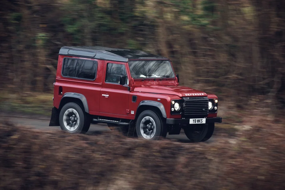 Land Rover Defender 5.0 V8 (405 Hp) AWD Automatic2018 - 2019 thumbnail 2