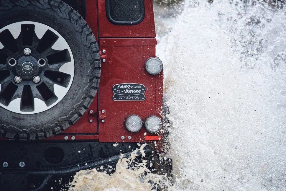 Land Rover Defender 5.0 V8 (405 Hp) AWD Automatic2018 - 2019 thumbnail 11