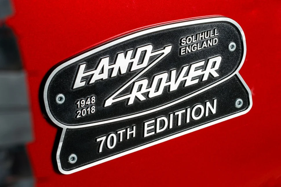 Land Rover Defender 5.0 V8 (405 Hp) AWD Automatic2018 - 2019 thumbnail 4