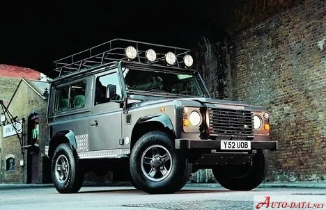 Land Rover Defender 2.5 (83 Hp)1985 - 1997 thumbnail 3
