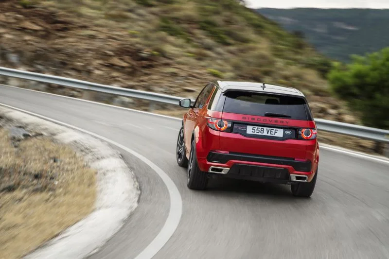 Land Rover Discovery Sport 2.0 (150 Hp) AWD Automatic Ingenium engine2016 - 2018 thumbnail 2