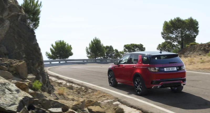 Land Rover Discovery Sport 2.0 (150 Hp) AWD Automatic Ingenium engine2016 - 2018 thumbnail 17
