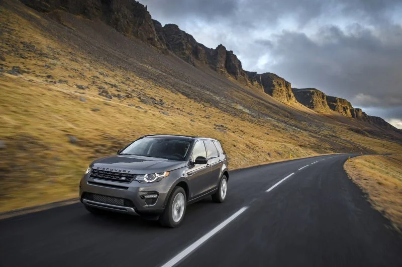 Land Rover Discovery Sport 2.0 (150 Hp) AWD Automatic Ingenium engine2016 - 2018 thumbnail 8