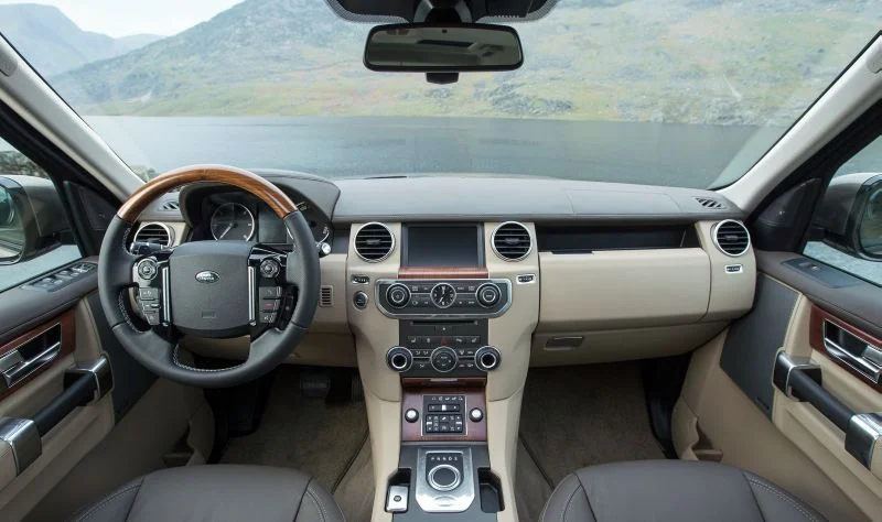 Land Rover Discovery 3.0 SD V6 (256 Hp) AWD Automatic2013 - 2017 thumbnail 3