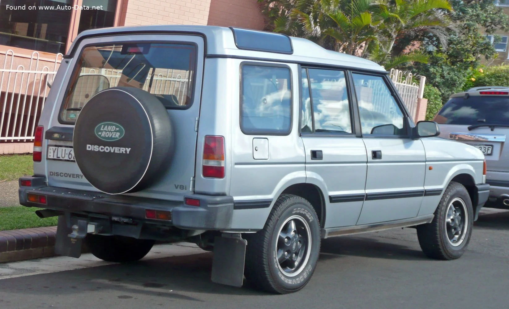 Land Rover Discovery 2.0i (111 Hp) 4WD1995 - 1998 thumbnail 2