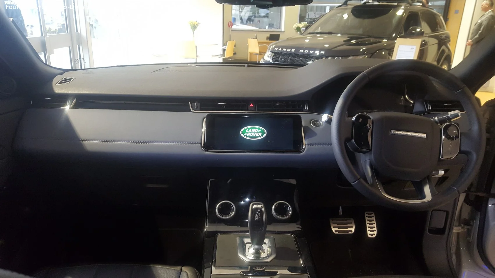 Land Rover Range Rover Evoque 1.5 P160 (160 Hp) Mild Hybrid Automatic2020 - 2023 thumbnail 17
