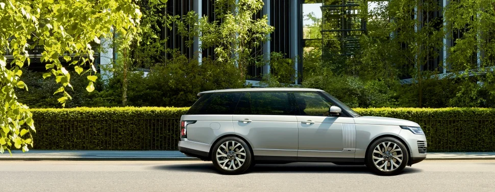 Land Rover Range Rover 3.0 D300 (301 Hp) Mild Hybrid AWD Automatic2020 - 2021 thumbnail 2