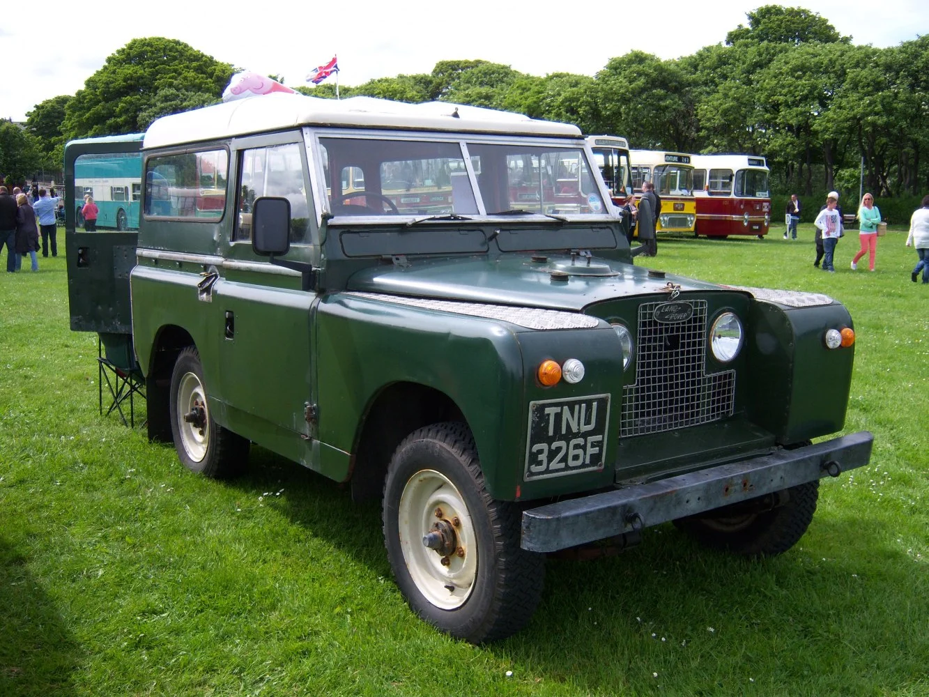 Land Rover Series II 2.3 D (LR 88 DP,LR 109 DP) (63 Hp)1963 - 1986 thumbnail 2