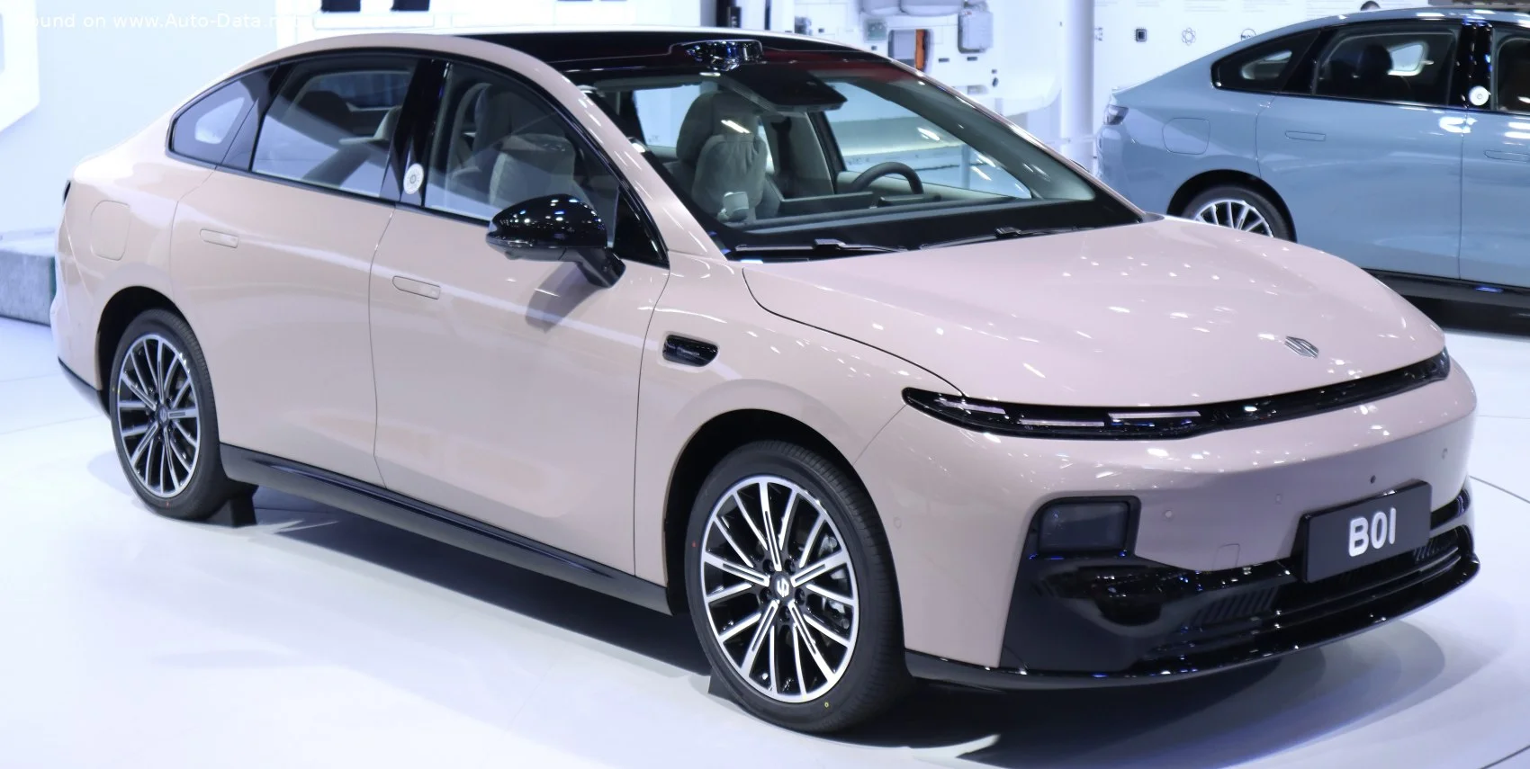 Leapmotor B01 56.2 kWh (180 Hp)2025 - thumbnail 5